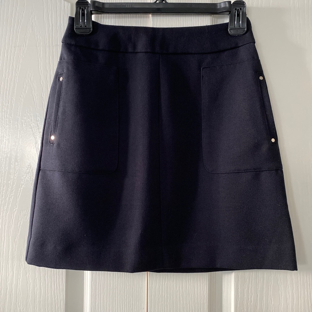 H&M black basic pencil mid skirt size 4 pockets